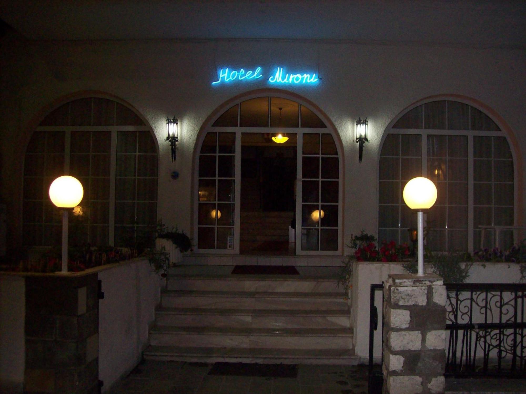 לימנאס Mironi & Victoria Hotel מראה חיצוני תמונה