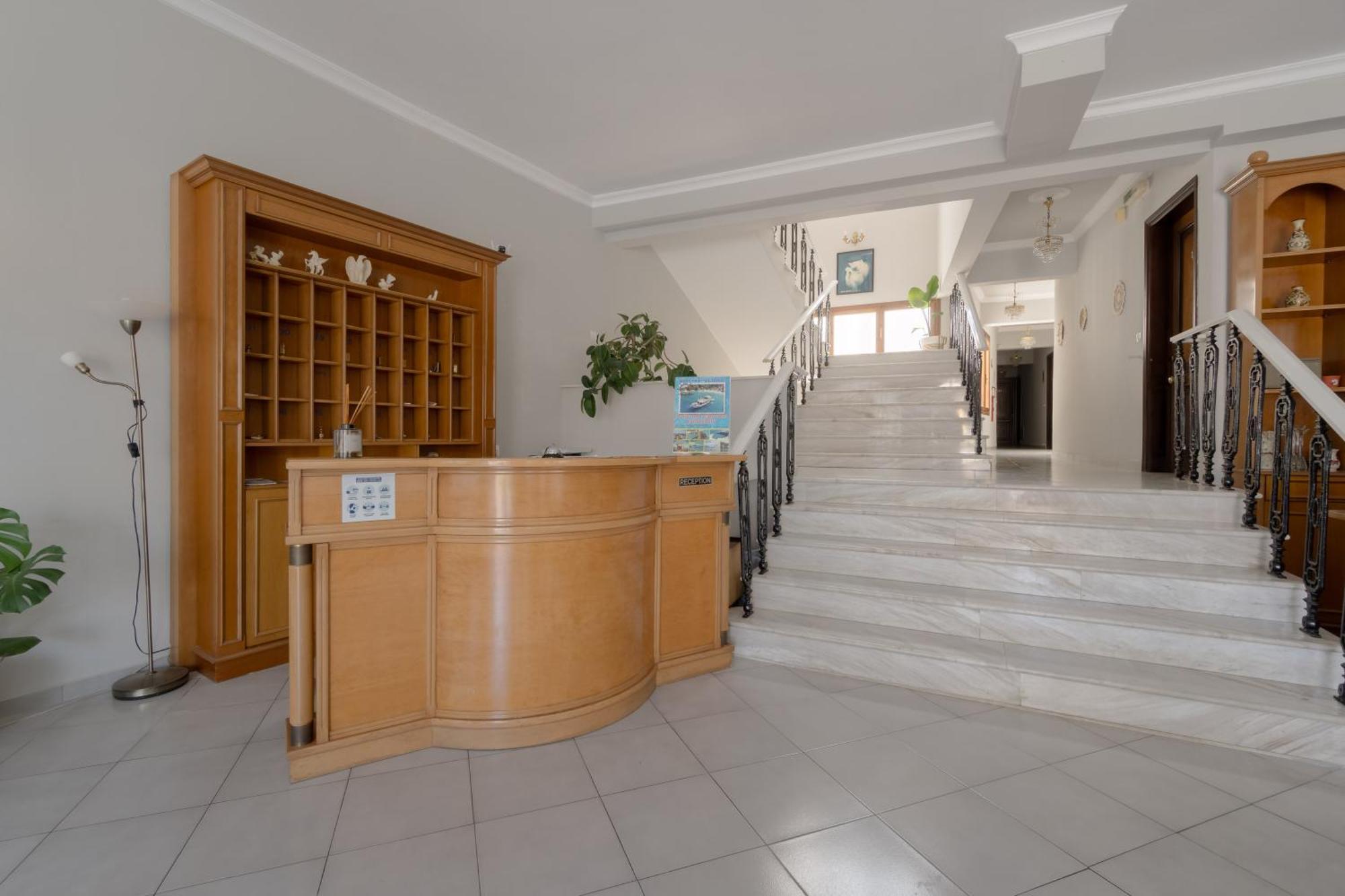 לימנאס Mironi & Victoria Hotel מראה חיצוני תמונה