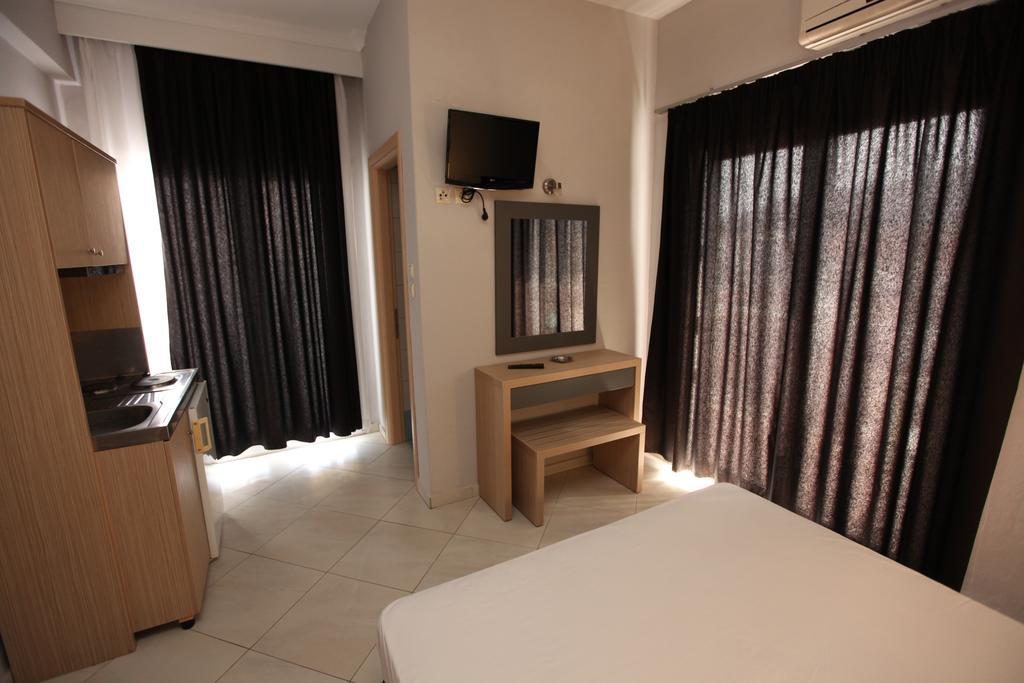 לימנאס Mironi & Victoria Hotel מראה חיצוני תמונה