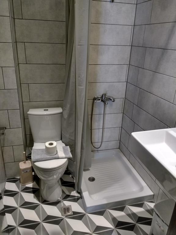 לימנאס Mironi & Victoria Hotel מראה חיצוני תמונה